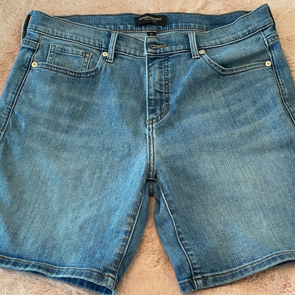 Banana Republic Medium Blue Denim Shorts Size 6